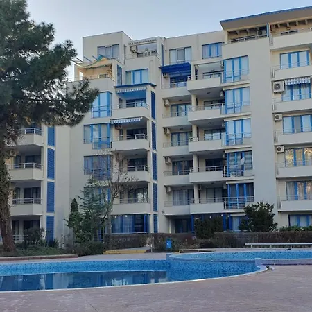 Апартаменти Dino Private Apartmets Excelsior *